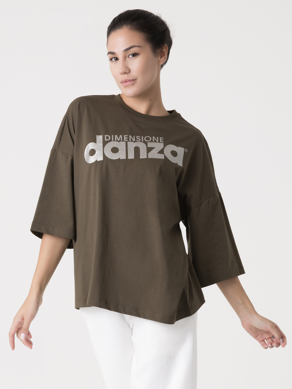 Item image: 41D200J21    Color: GQ00    