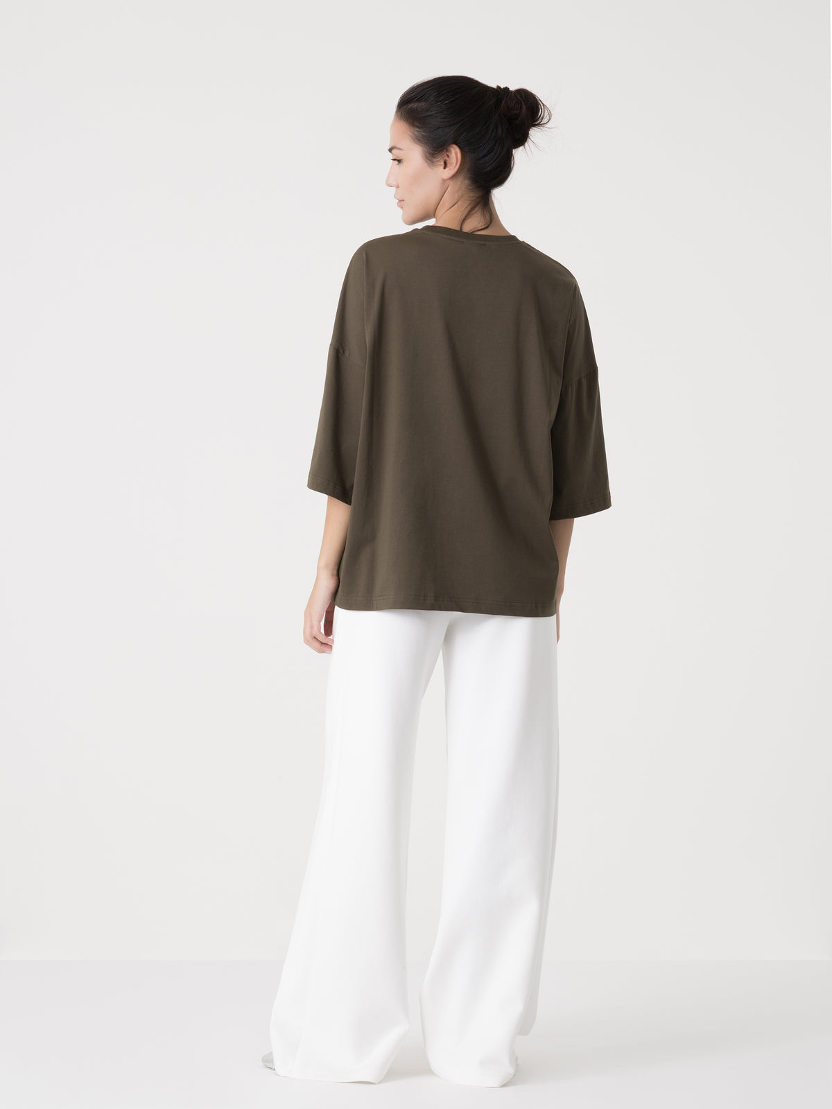 Item image: 41D200J21    Color: GQ00    
