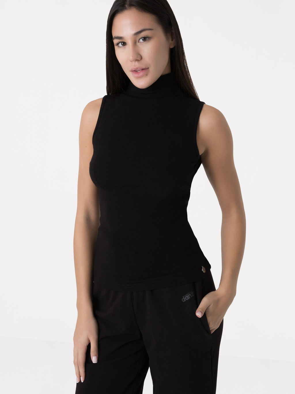 Item image: 41D204R22    Color: 2000    