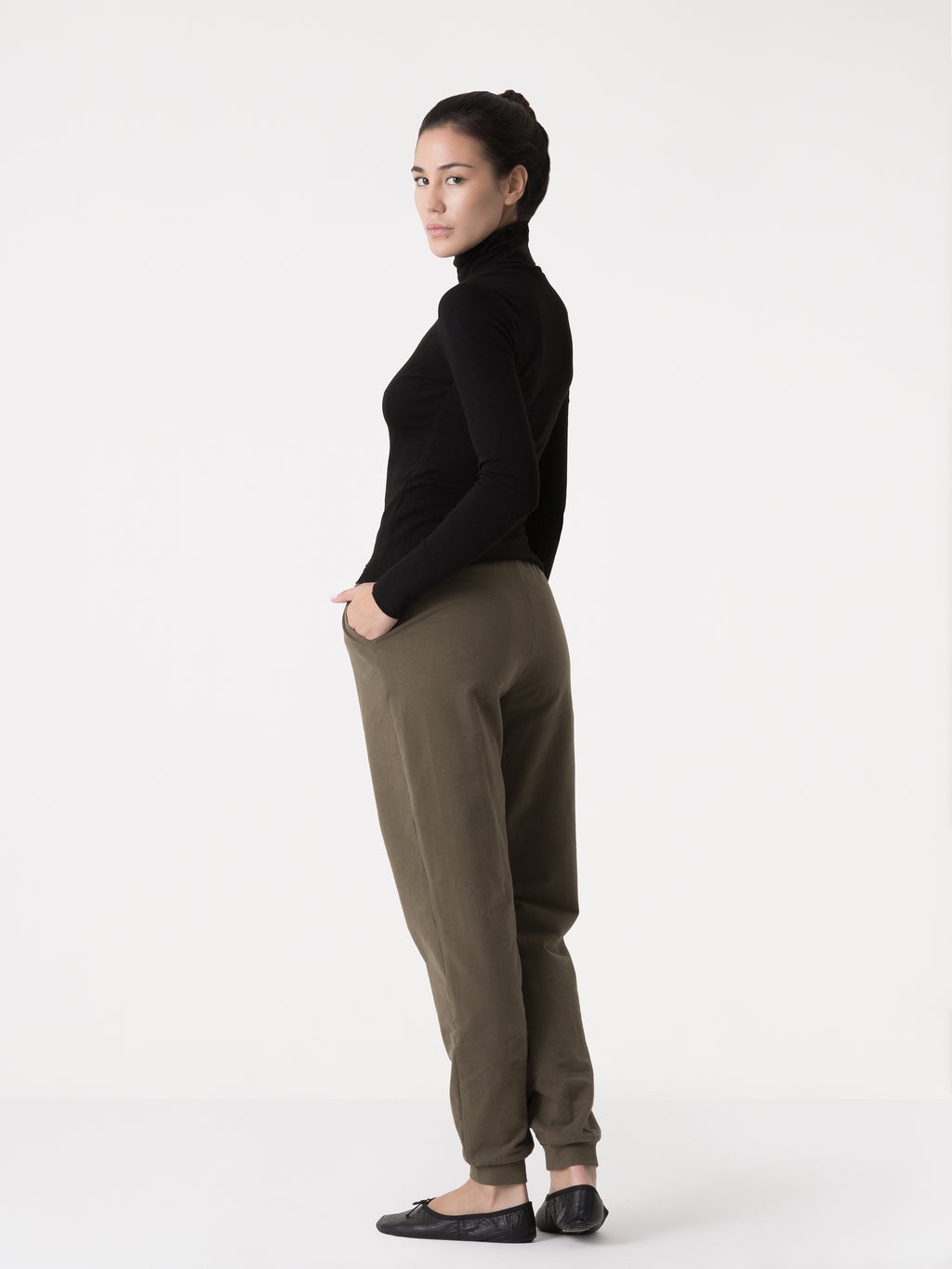 Item image: 41D206R22    Color: 2000    