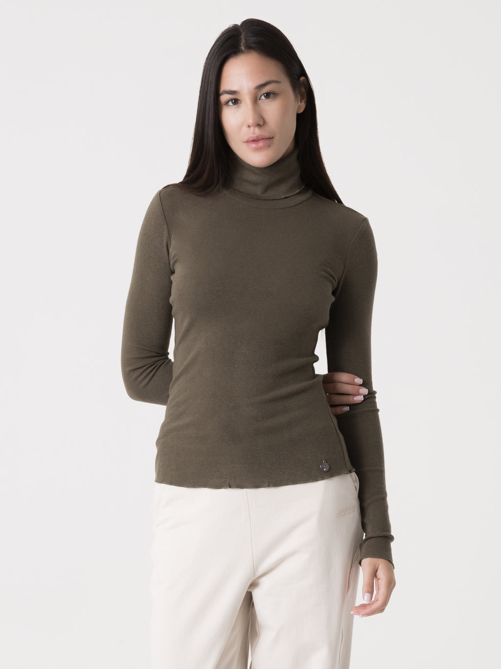 Item image: 41D206R22    Color: GQ00    