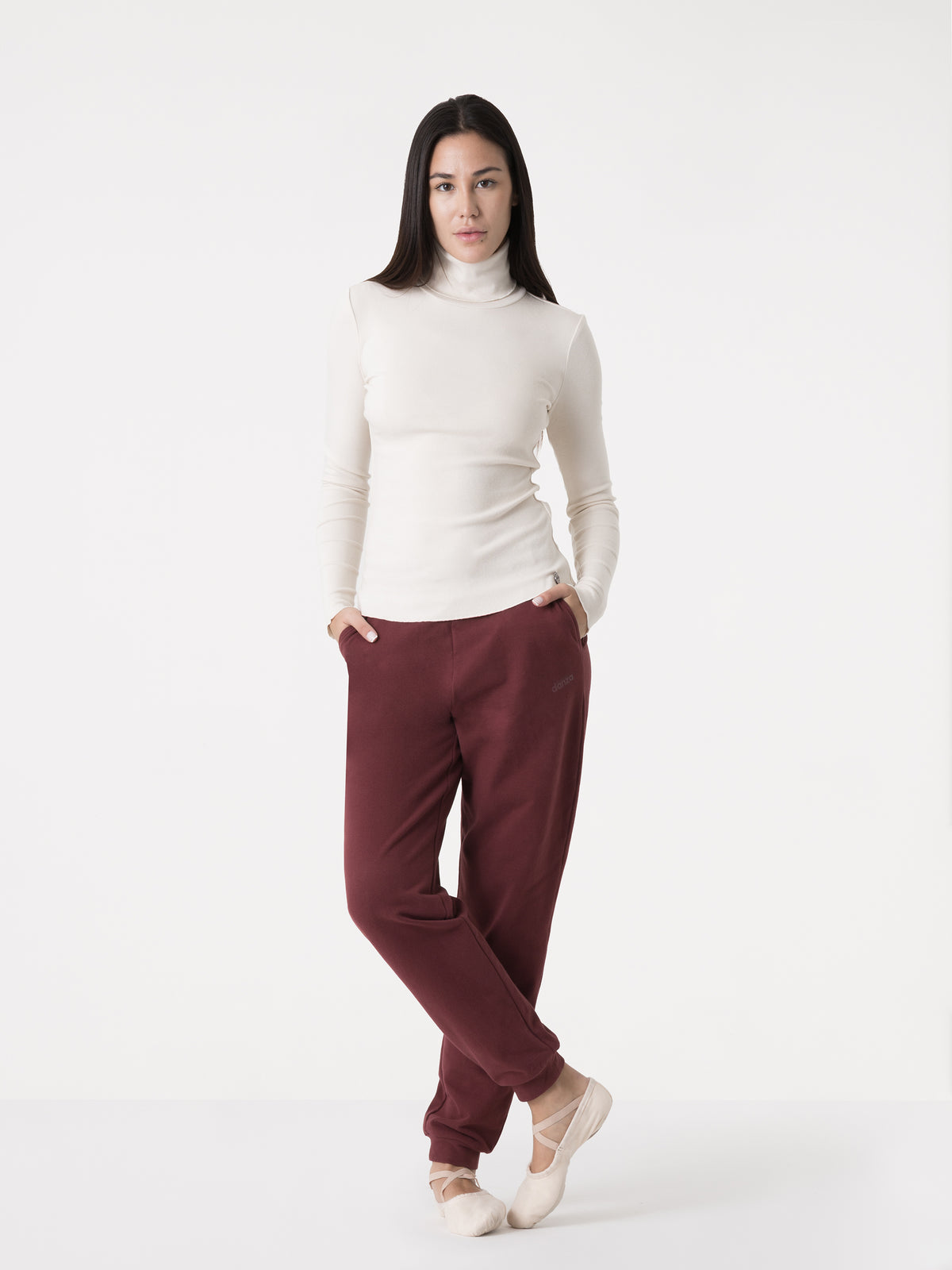 Item image: 41D206R22    Color: WT00    