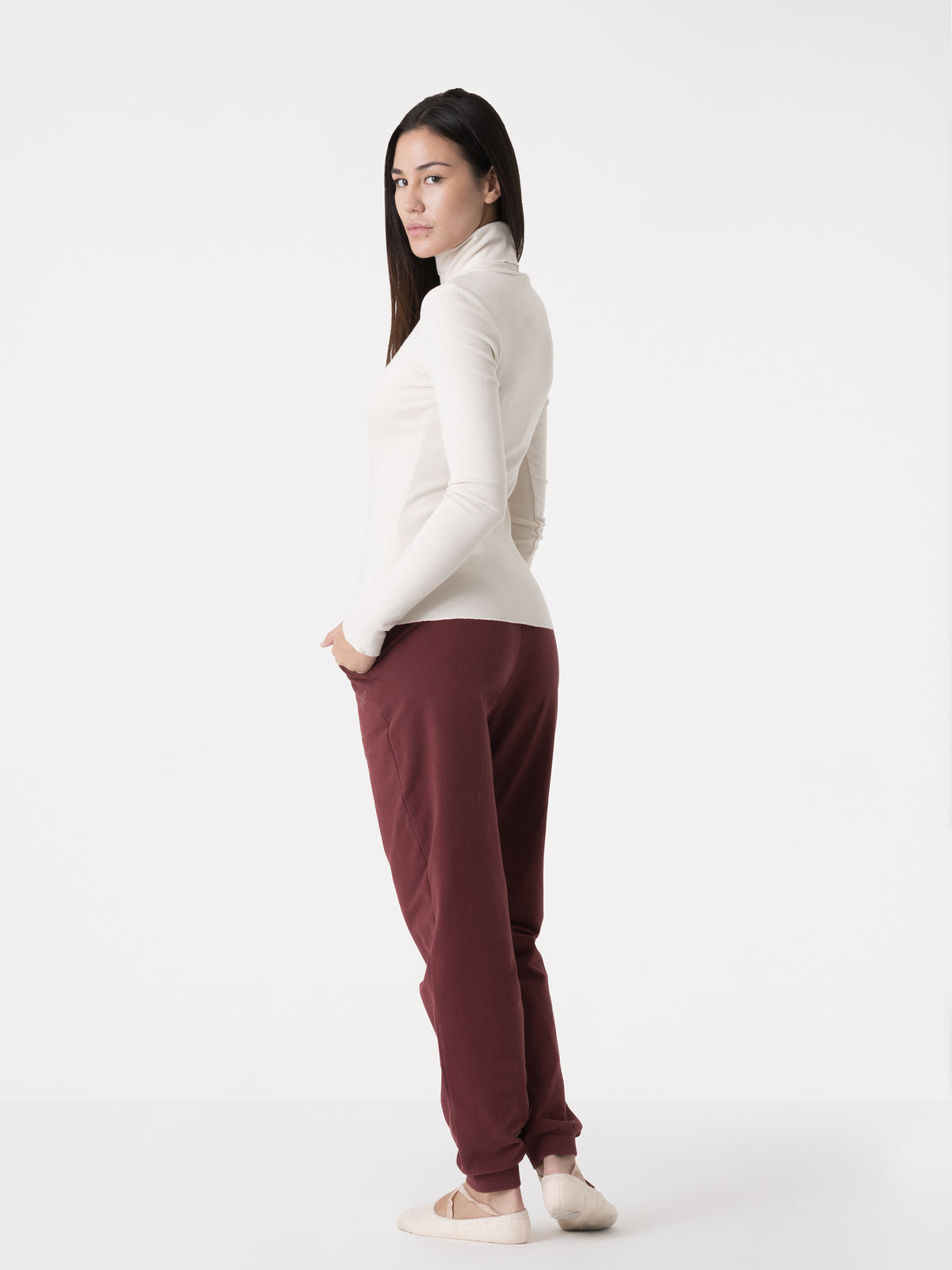 Item image: 41D206R22    Color: WT00    