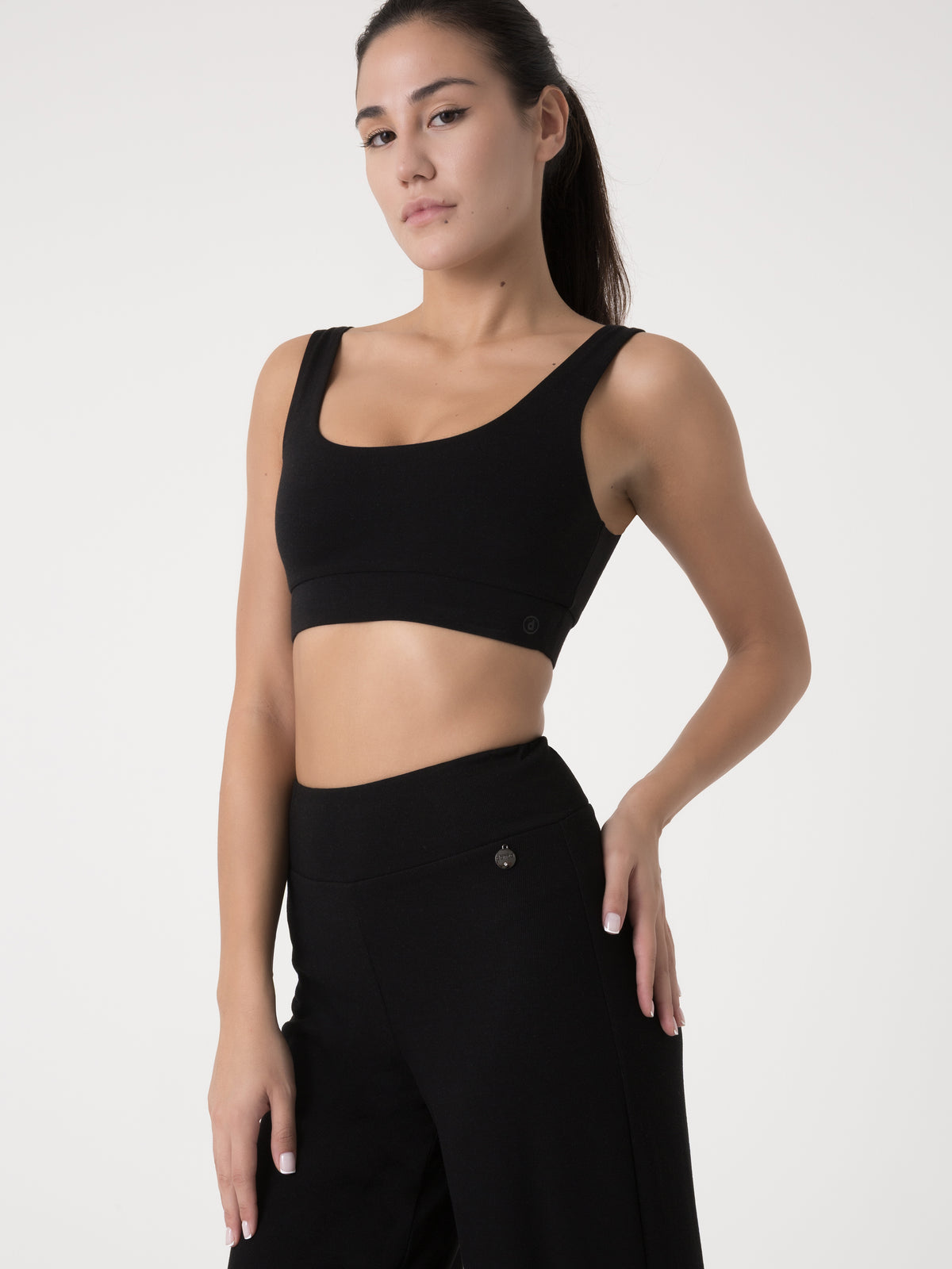 Item image: 41D207R33    Color: 2000    