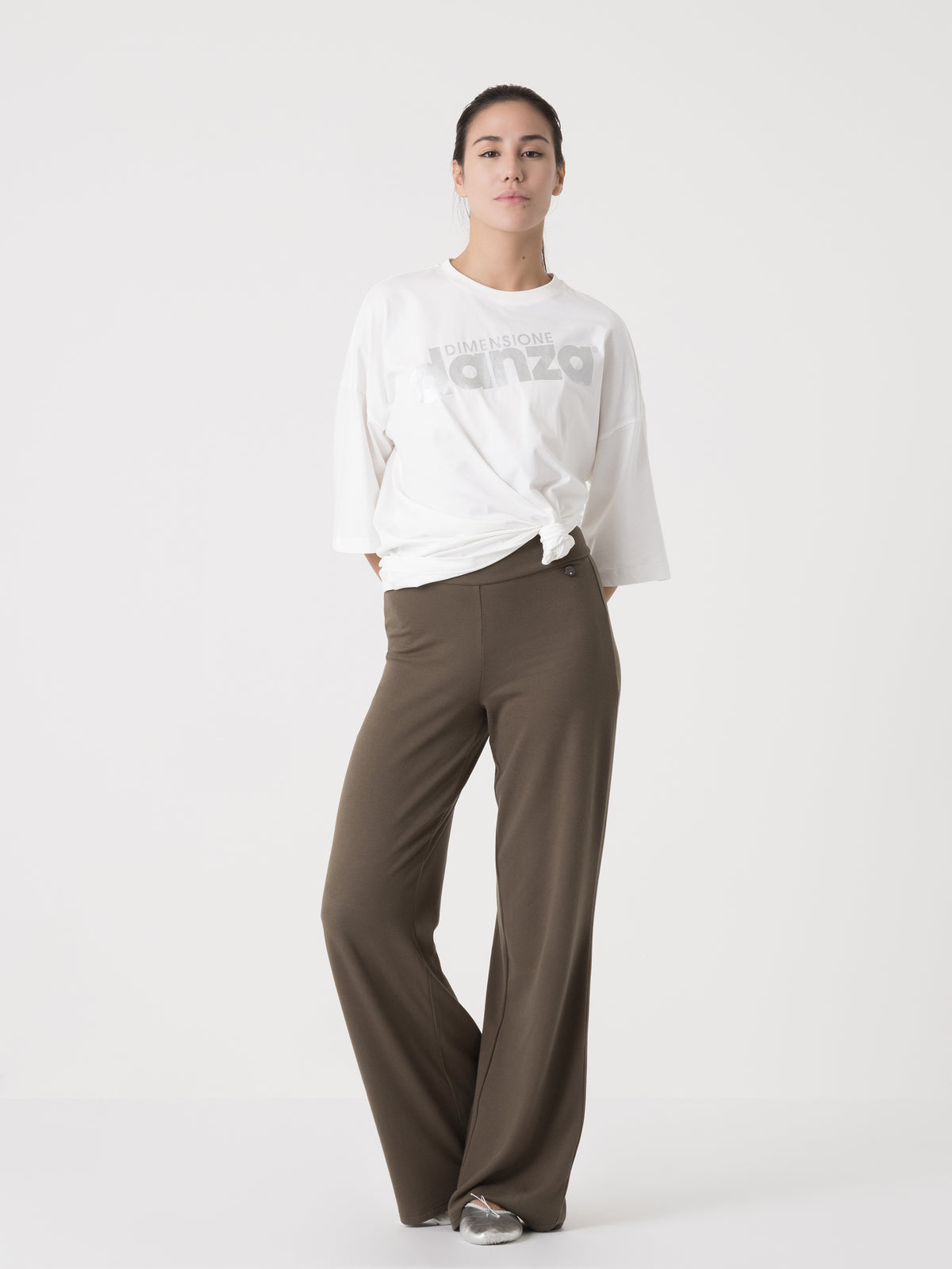 Item image: 41D207R33    Color: GQ00    