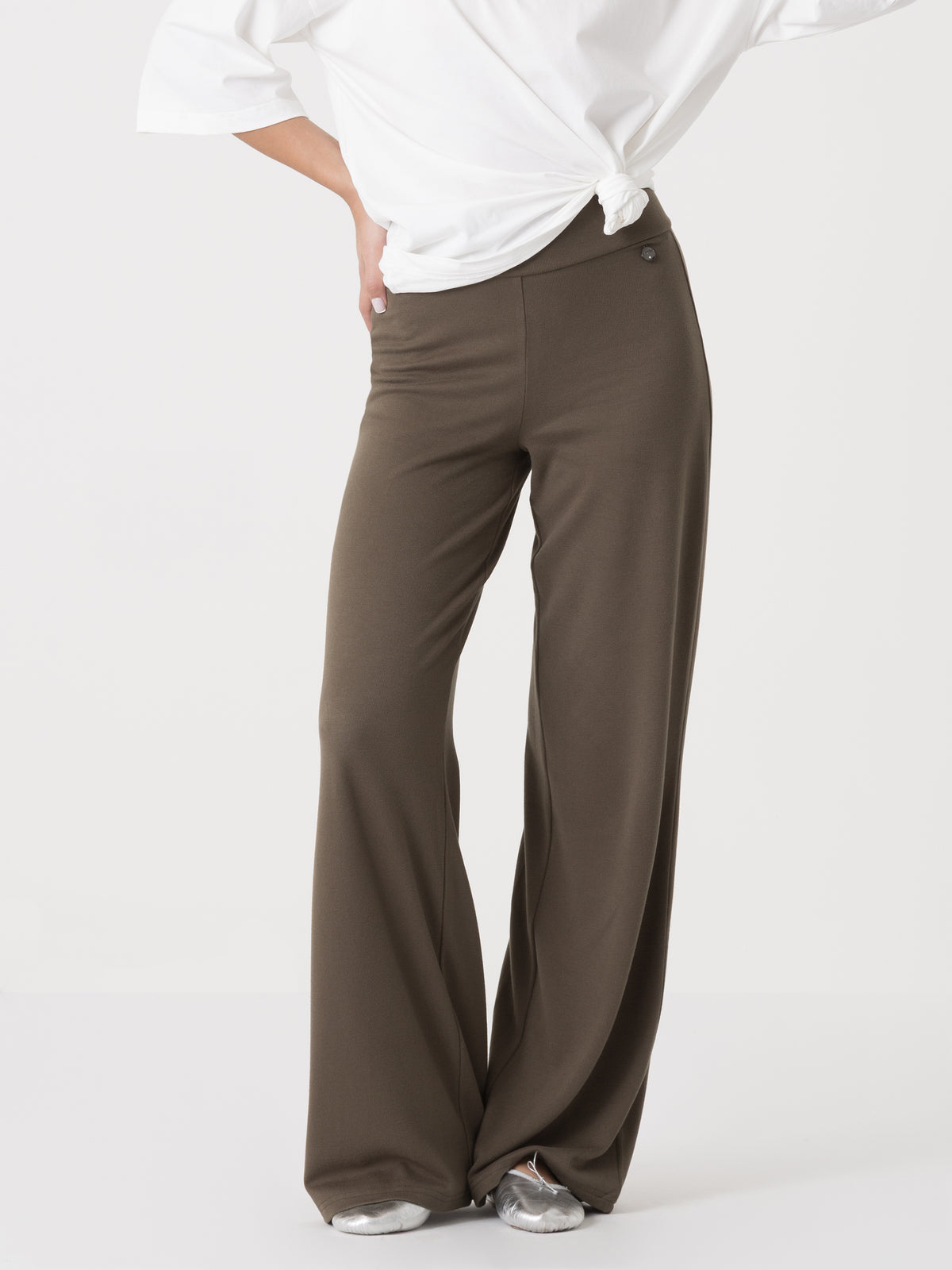 Item image: 41D207R33    Color: GQ00    