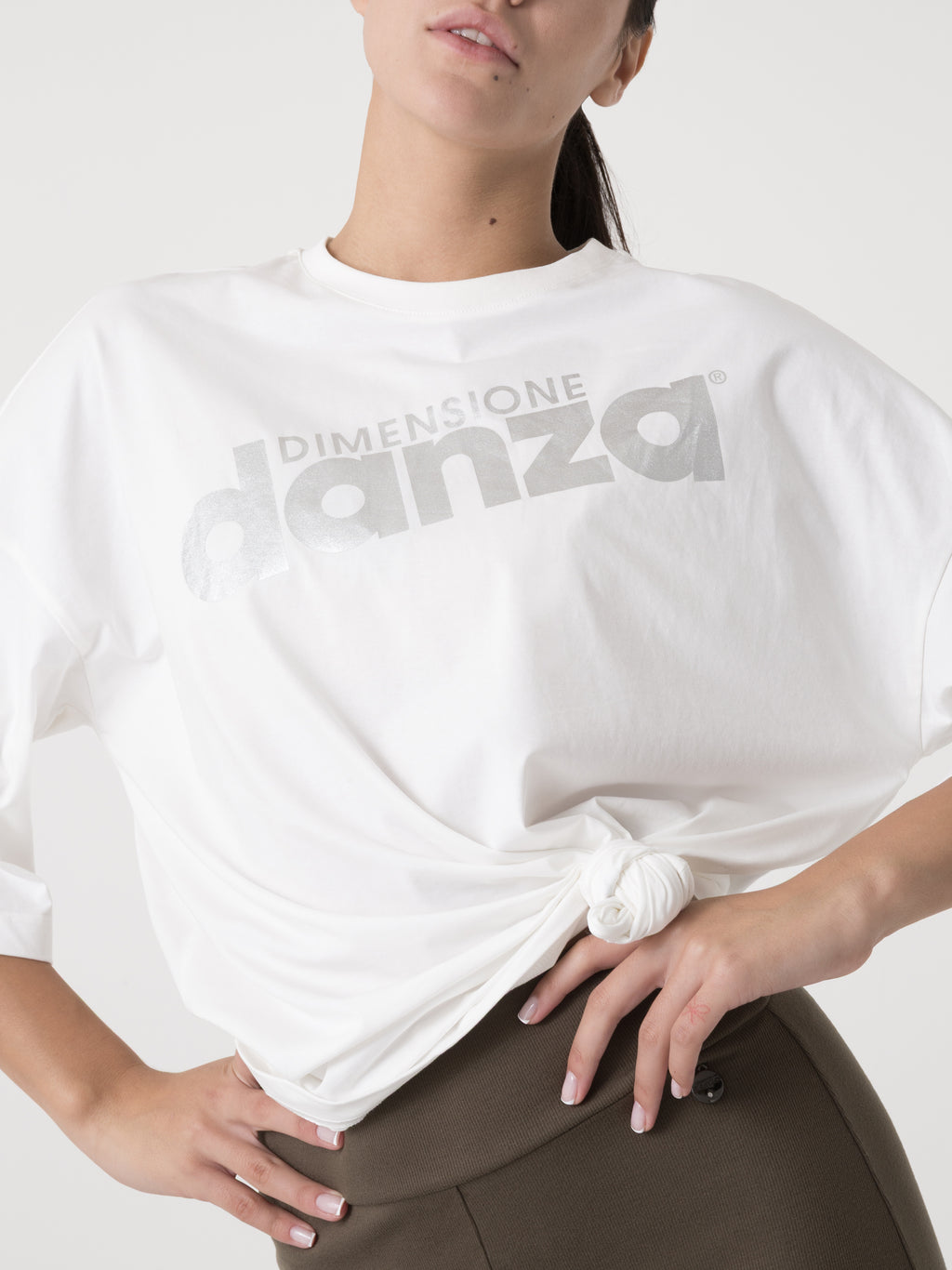 Item image: 41D207R33    Color: GQ00    