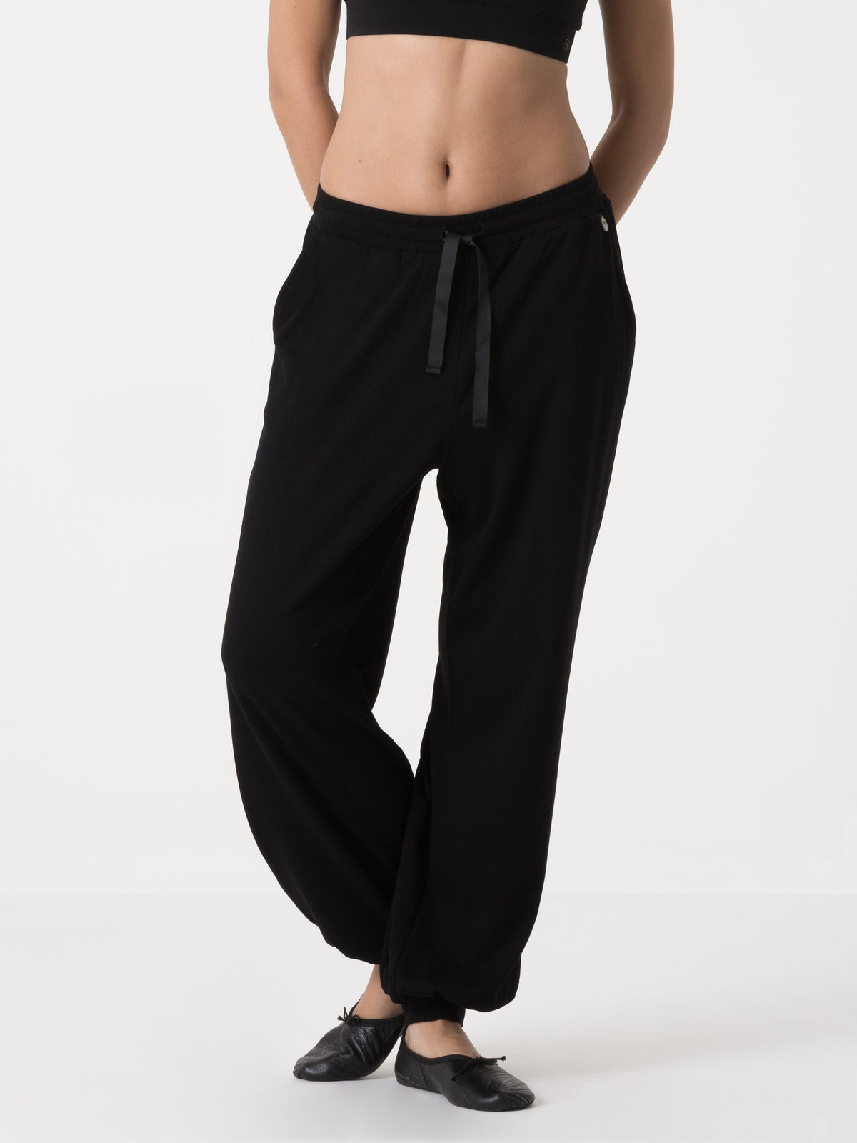 Item image: 41D209R33    Color: 2000    