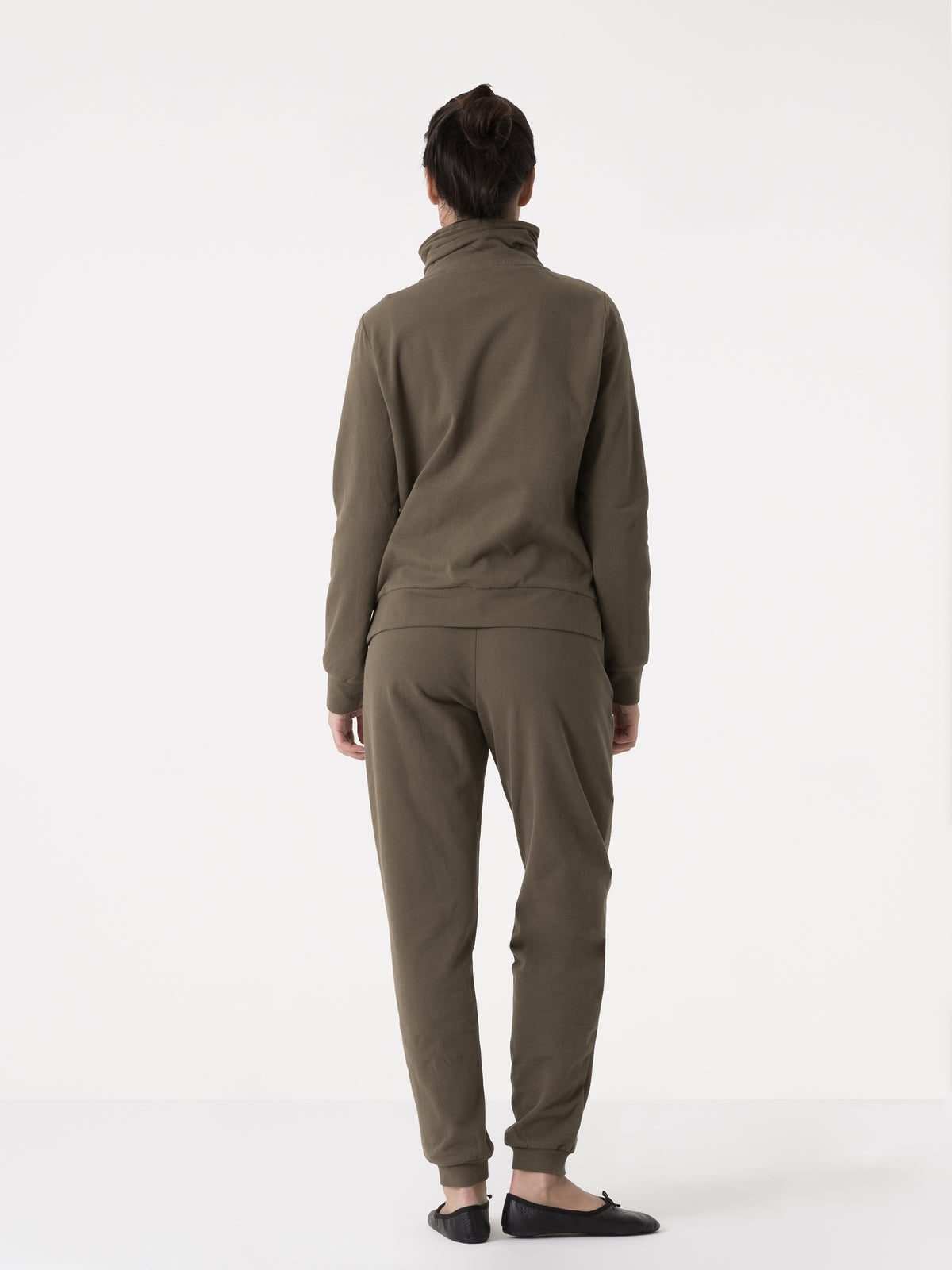 Item image: 41D213F28    Color: GQ00    