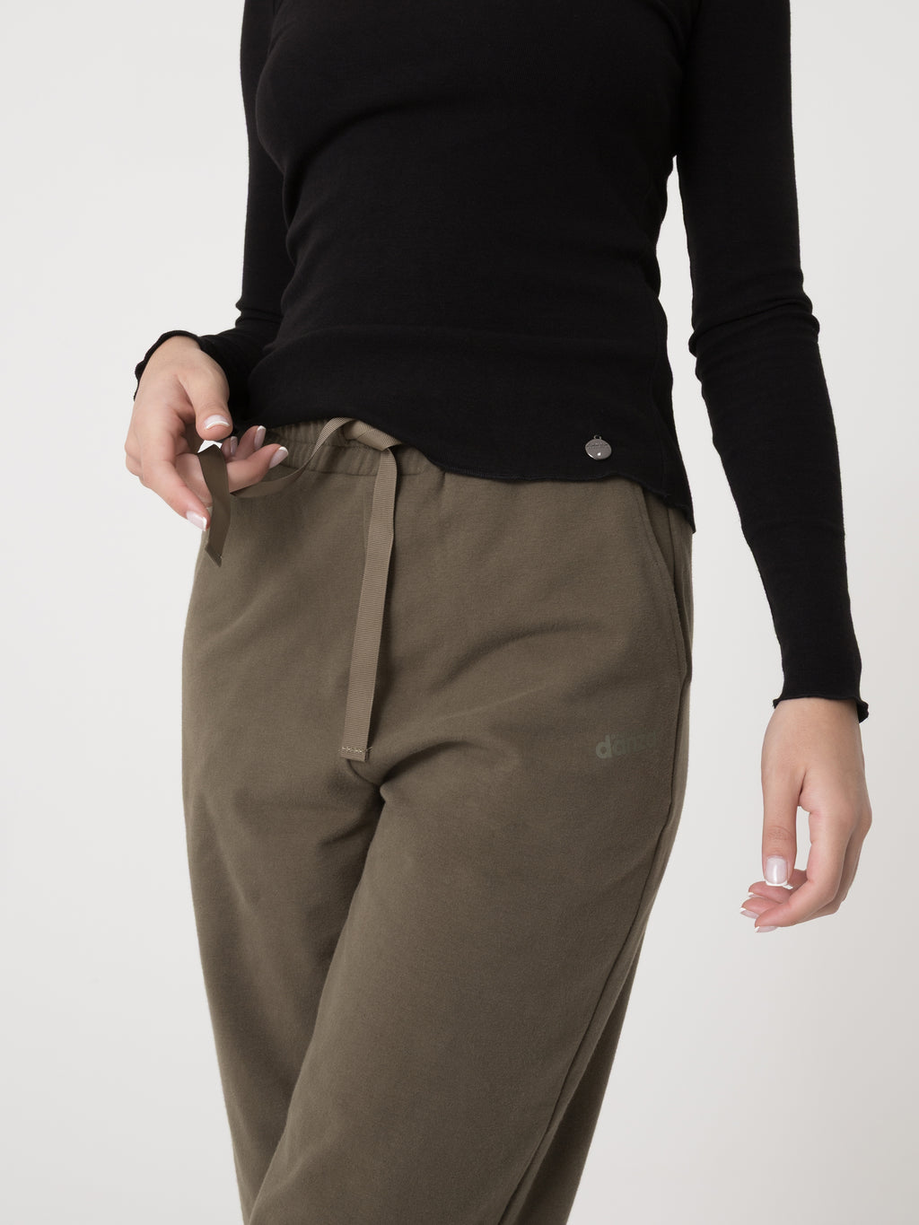 Item image: 41D214F28    Color: GQ00    