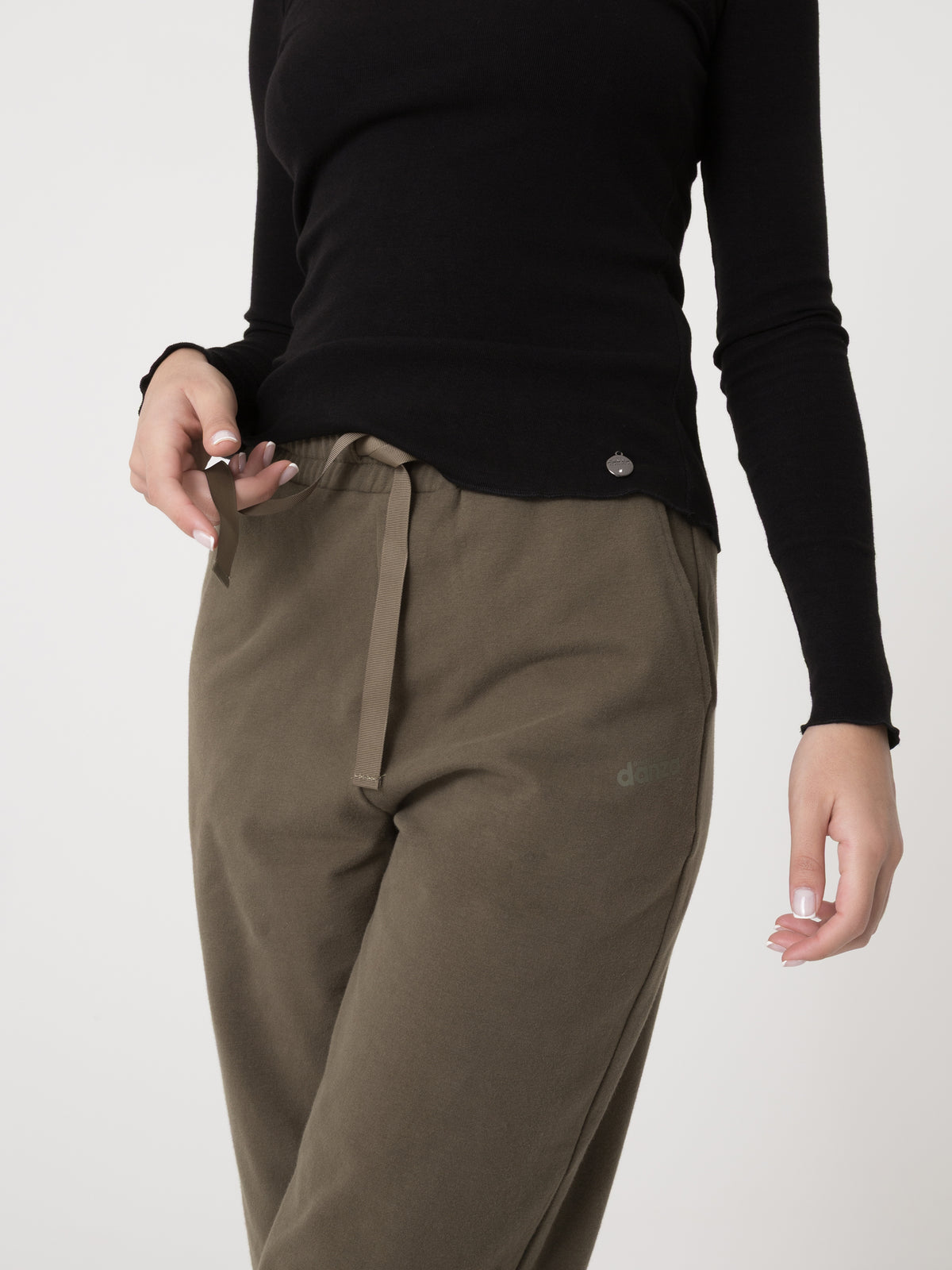 Item image: 41D214F28    Color: GQ00    