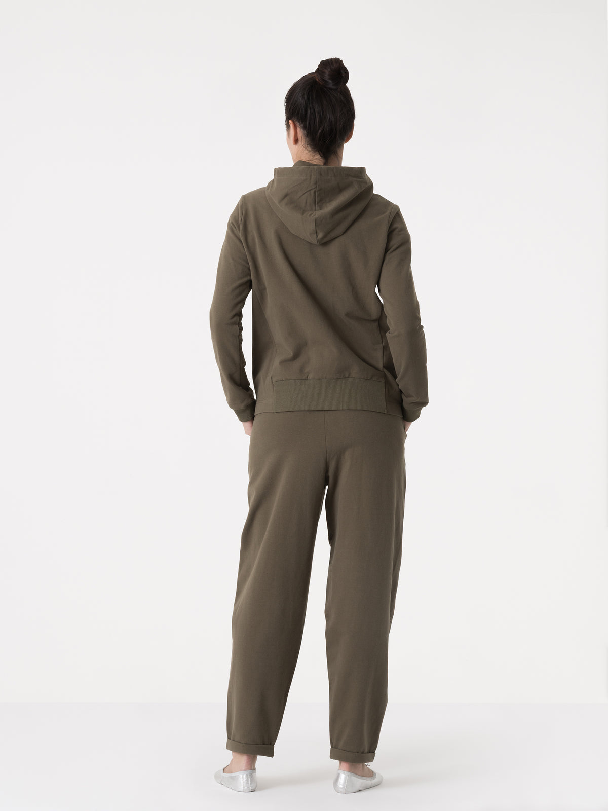 Item image: 41D216F28    Color: GQ00    