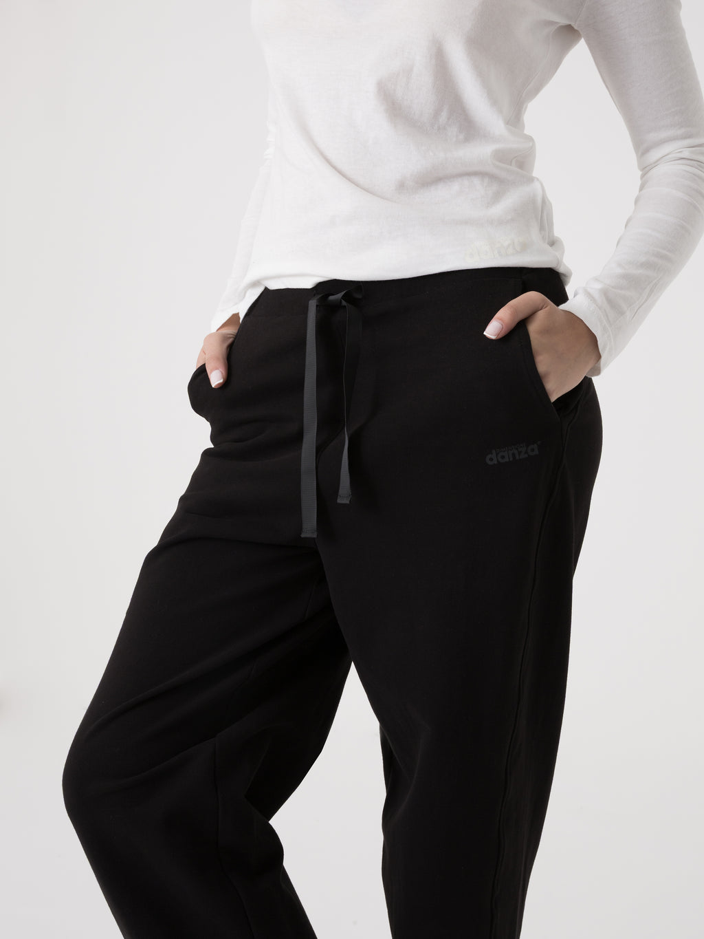 Item image: 41D219F28    Color: 2000    