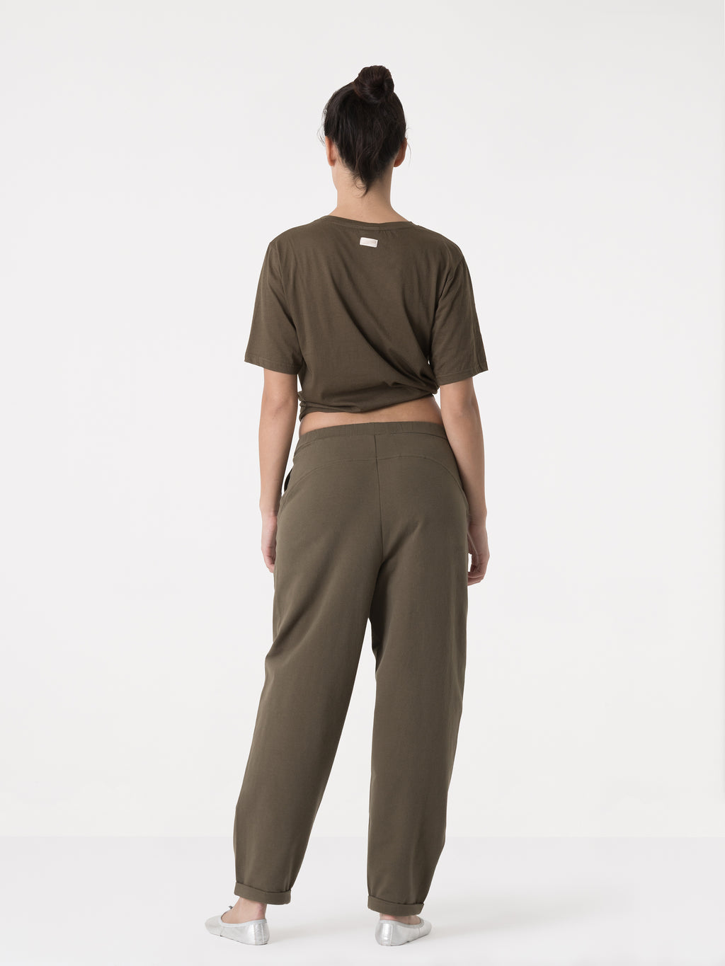 Item image: 41D219F28    Color: GQ00    