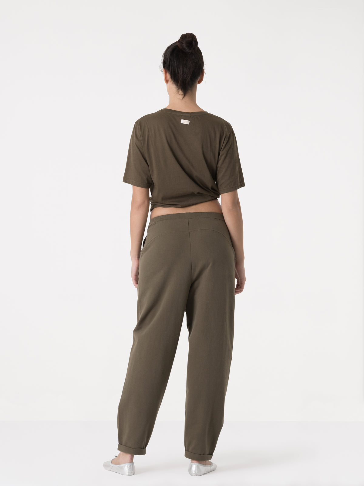 Item image: 41D219F28    Color: GQ00    