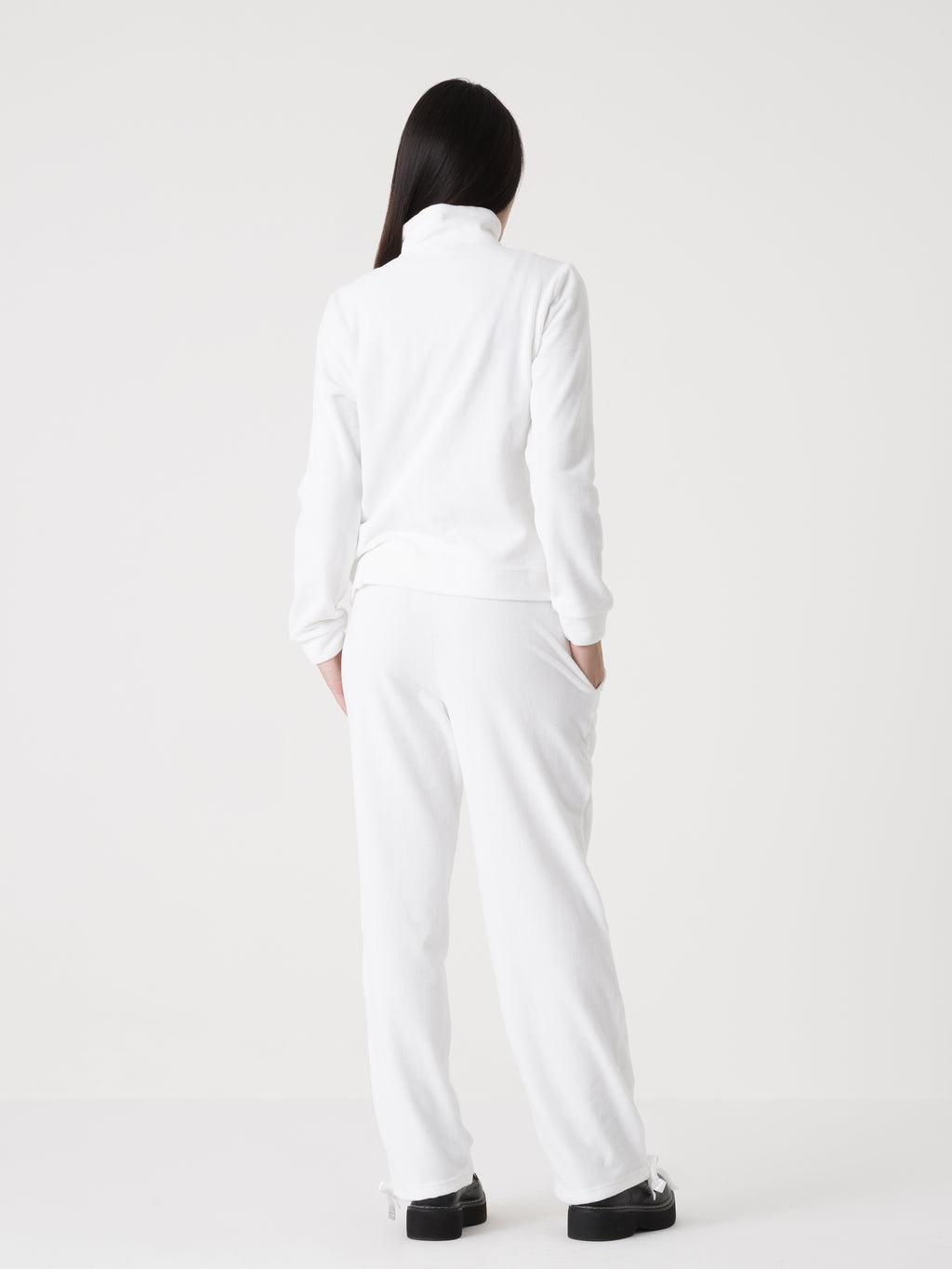 Item image: 41D234E86    Color: 1100    