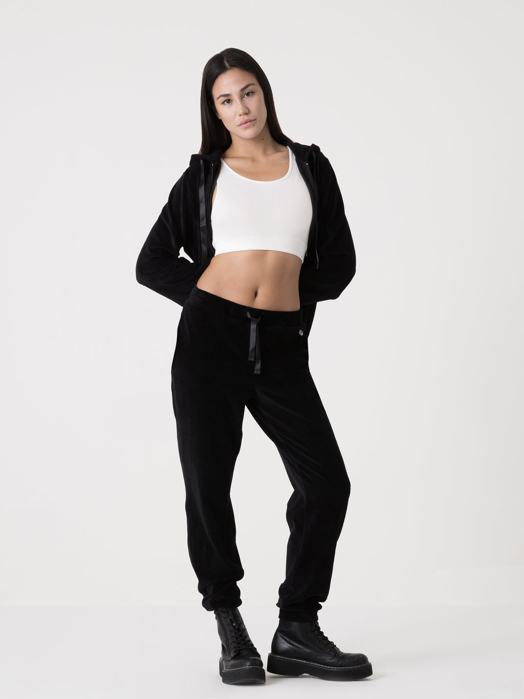 Item image: 41D235E86    Color: 2000    
