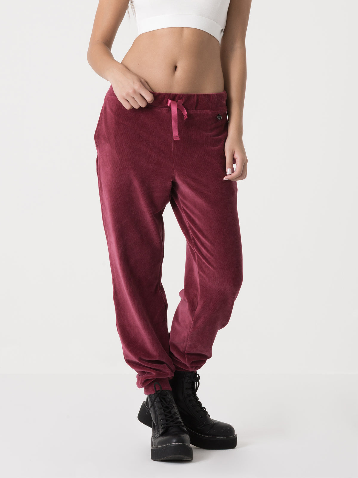 Item image: 41D235E86    Color: R900    