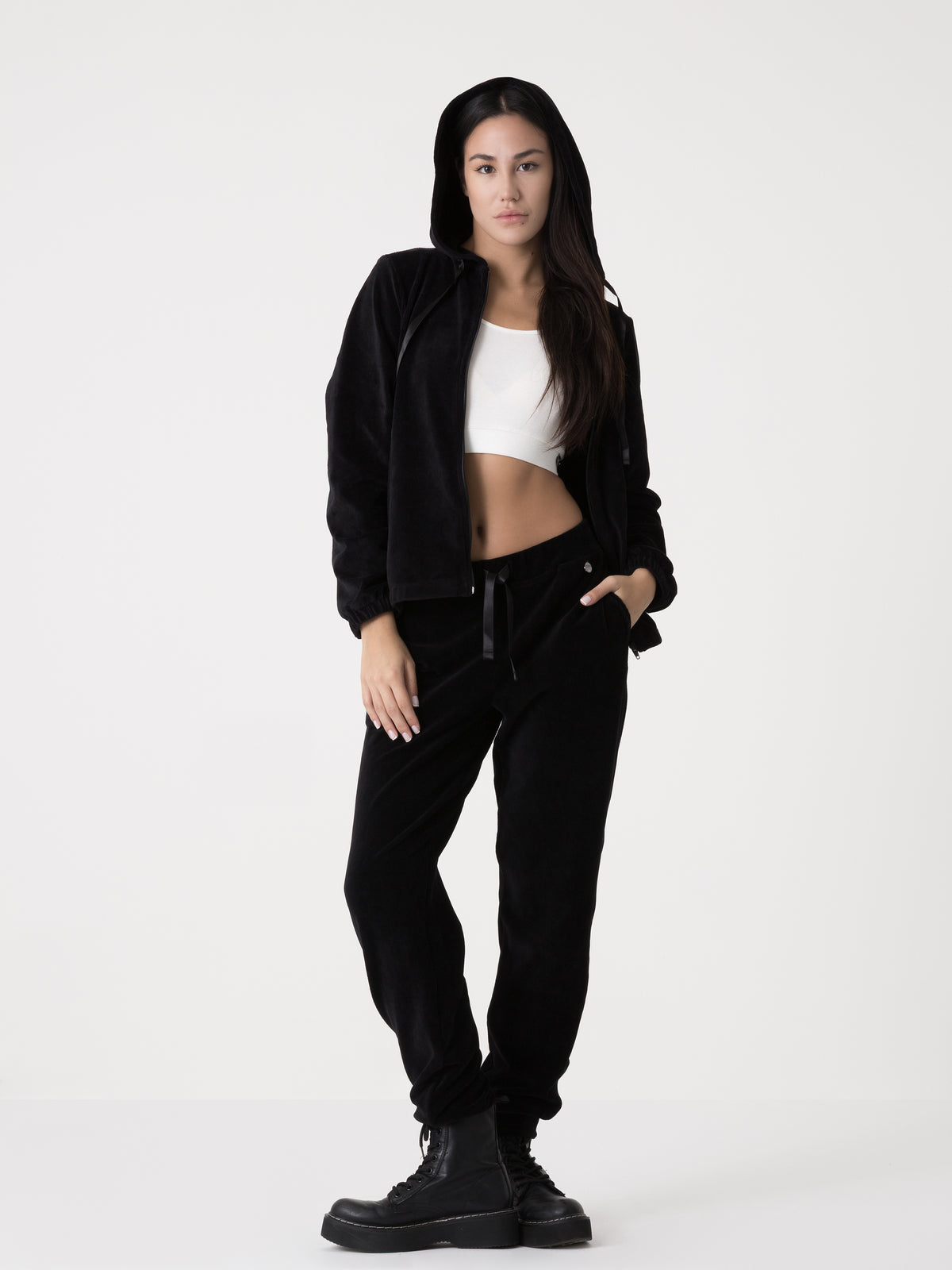 Item image: 41D237E86    Color: 2000    