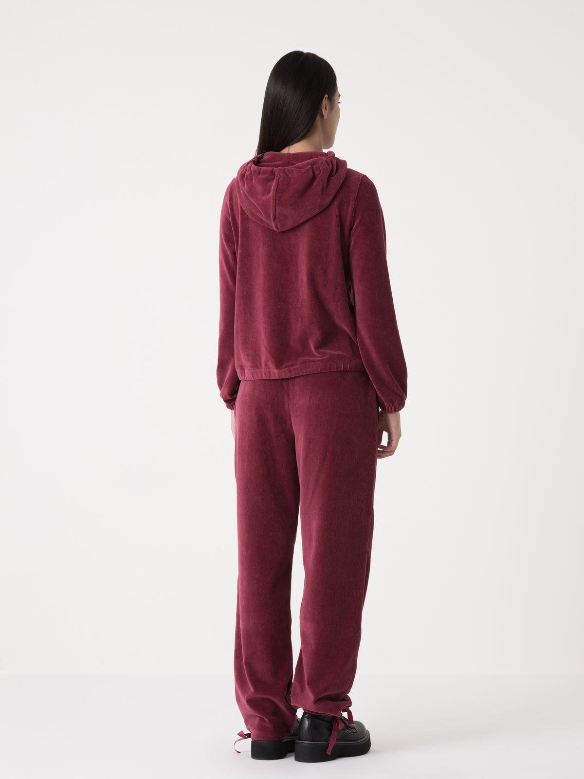Item image: 41D237E86    Color: R900    