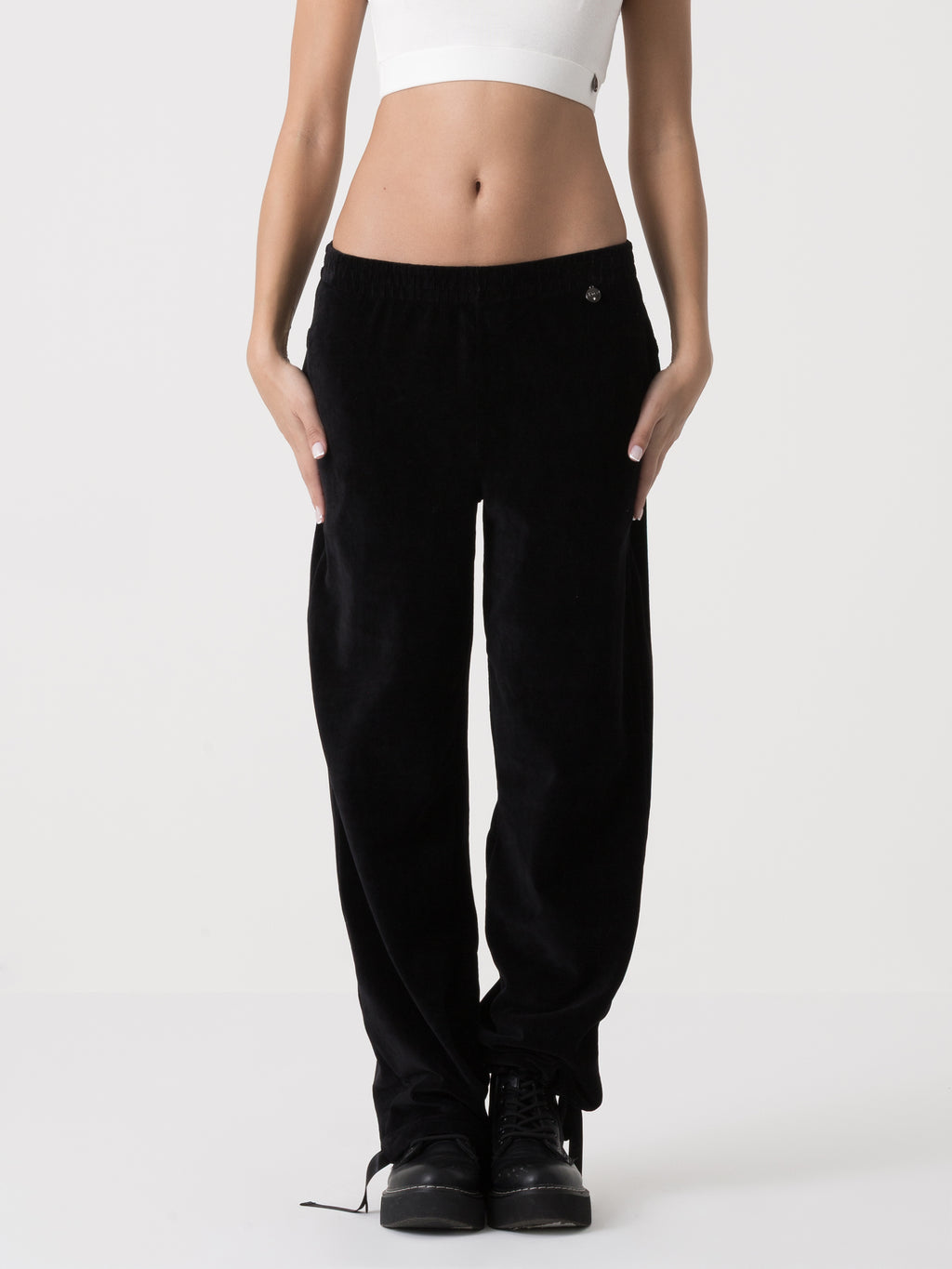 Item image: 41D238E86    Color: 2000    