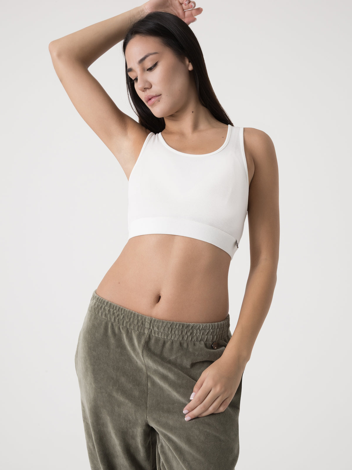 Item image: 41D238E86    Color: GQ00    