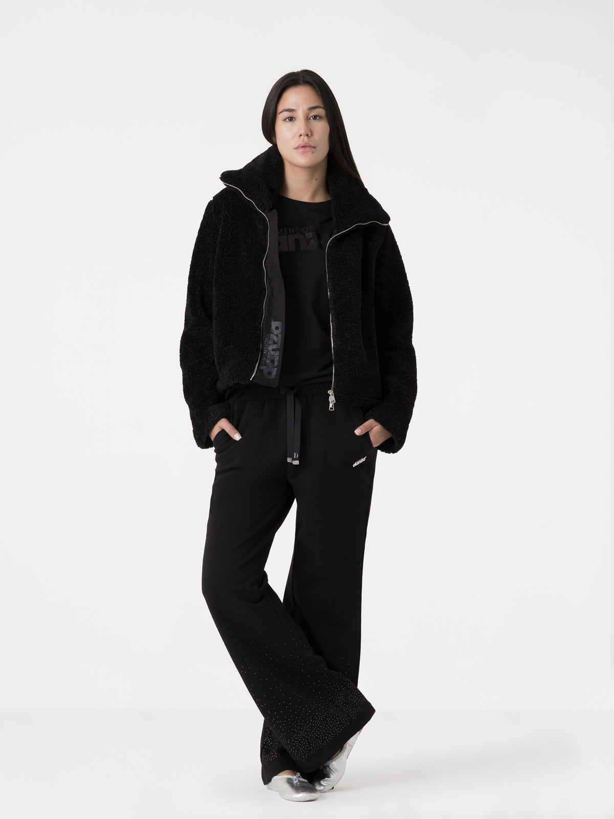 Item image: 41D241A33    Color: 2000    