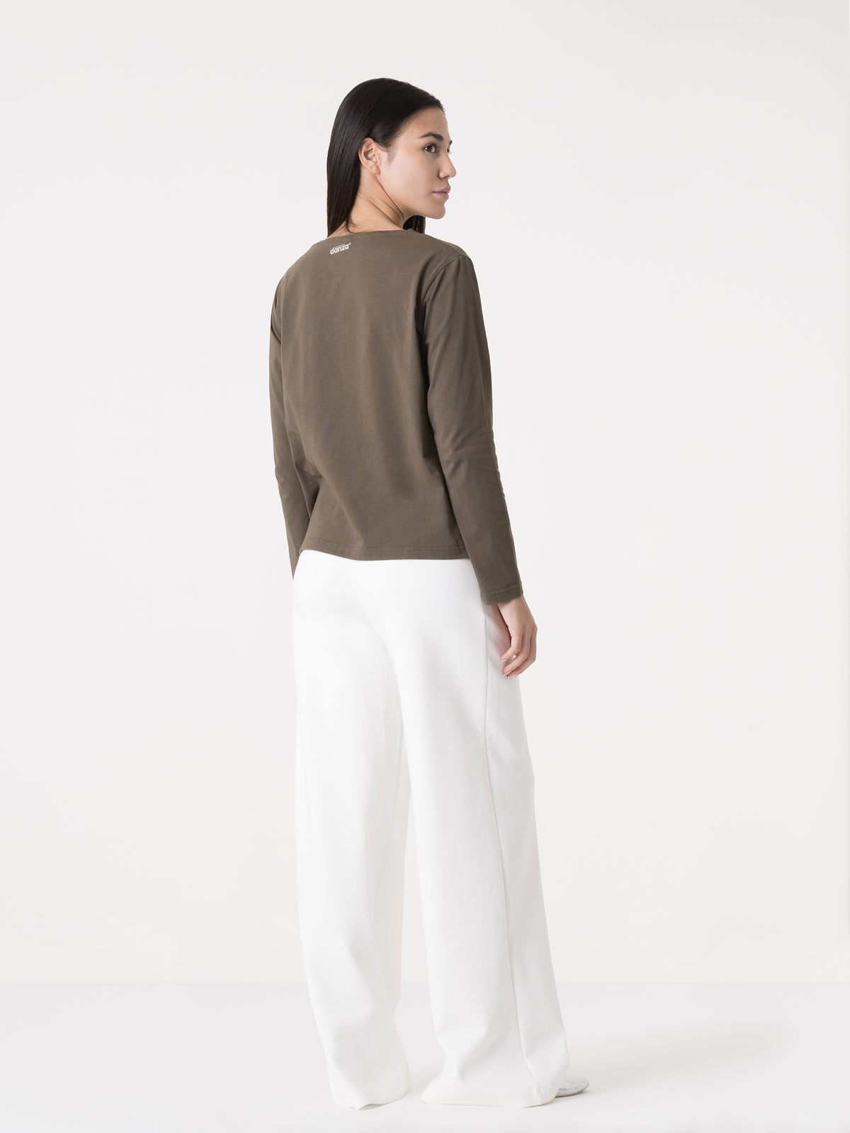 Item image: 41D251J38    Color: GQ00    