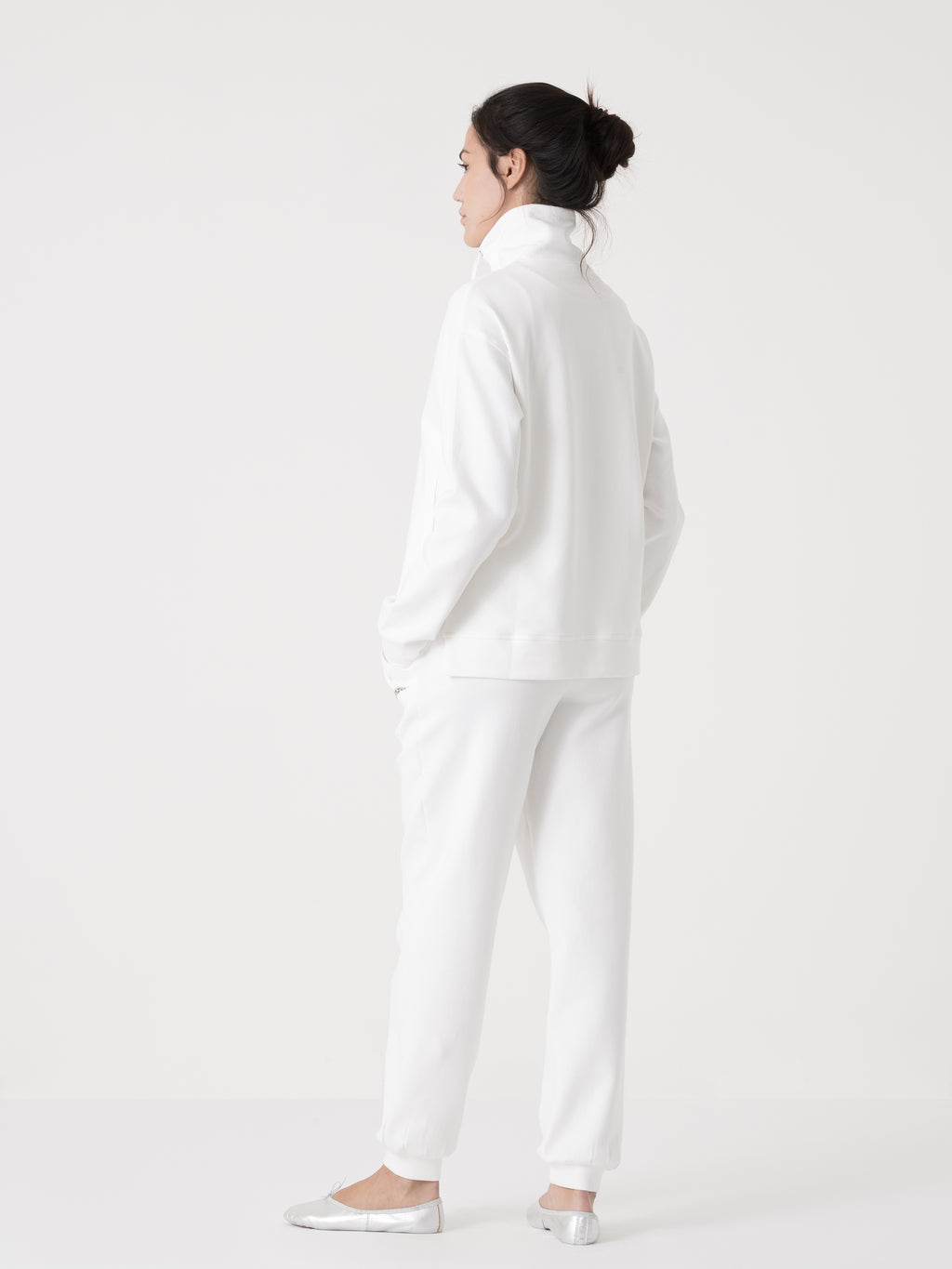 Item image: 41D257I20    Color: 1100    