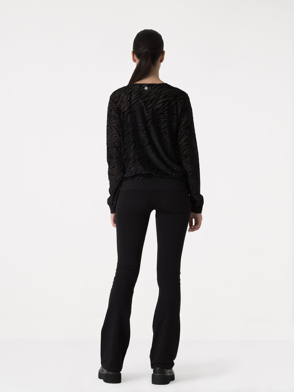 Item image: 41D261E16    Color: 2000    