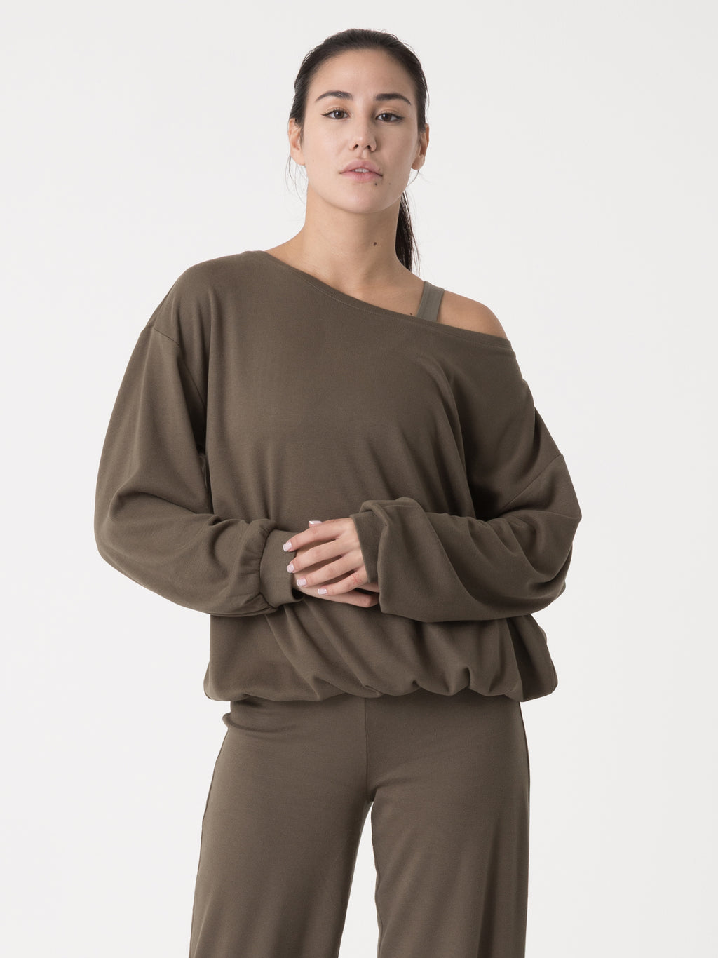 Item image: 41D274R33    Color: GQ00    