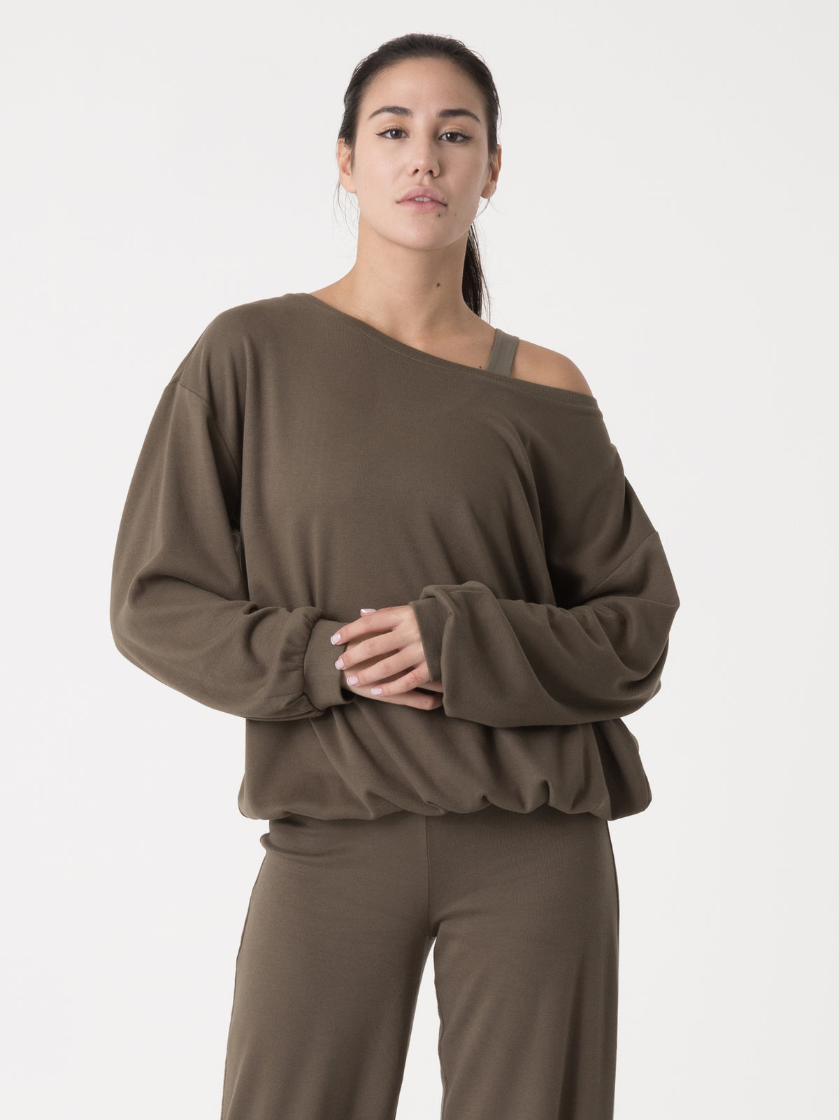 Item image: 41D274R33    Color: GQ00    