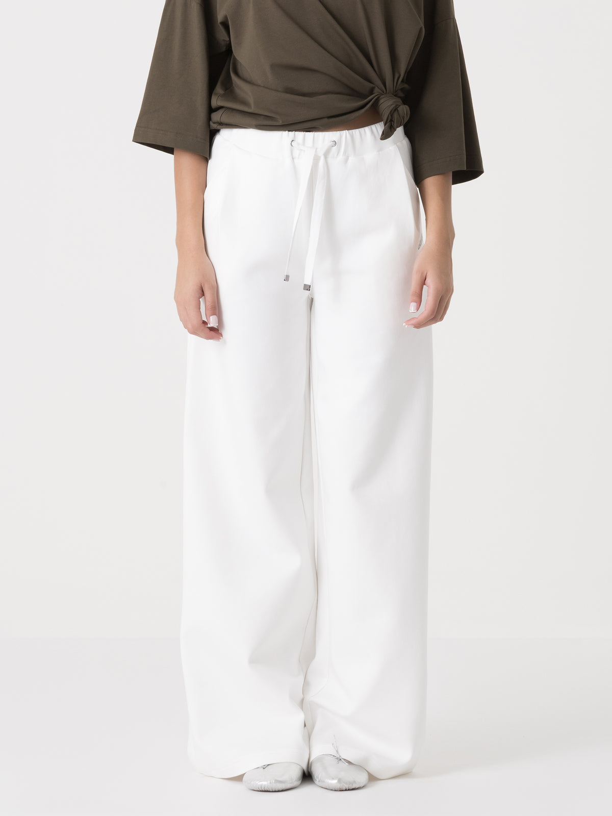 Item image: 41D275I20    Color: 1100    