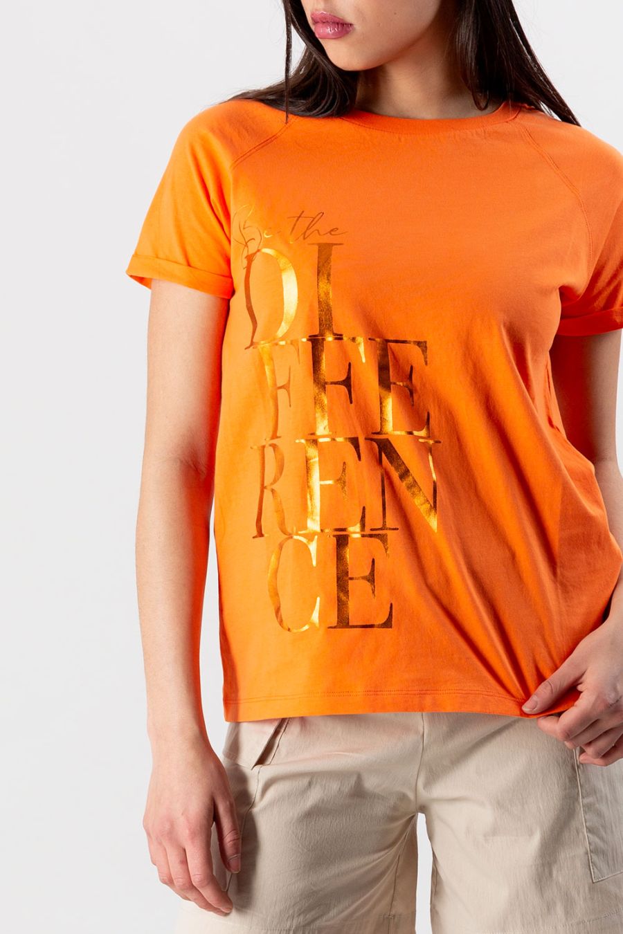 T SHIRT CON GRAFICA METALLIZZATA