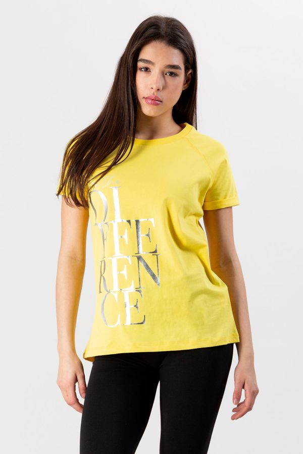 T-SHIRT CON GRAFICA METALLIZZATA