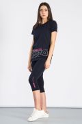 Completo sportivo t-shirt e leggings